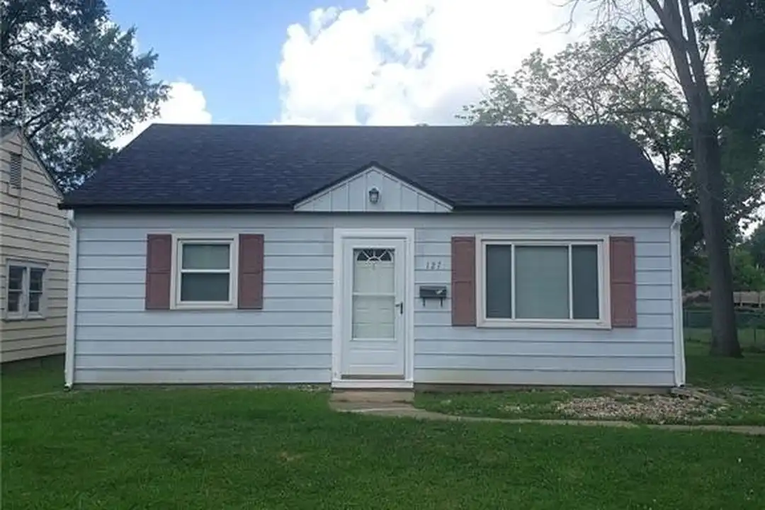 127 4th Ave – photo 1 of 15