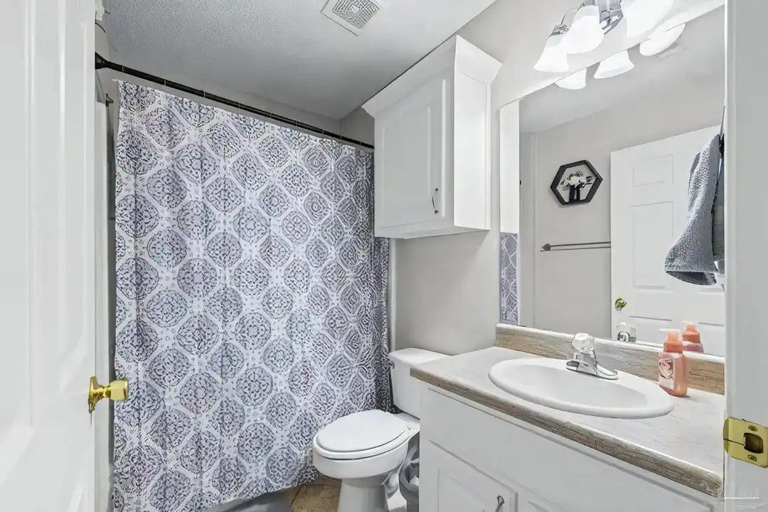 5658 Derby Dr - View 4