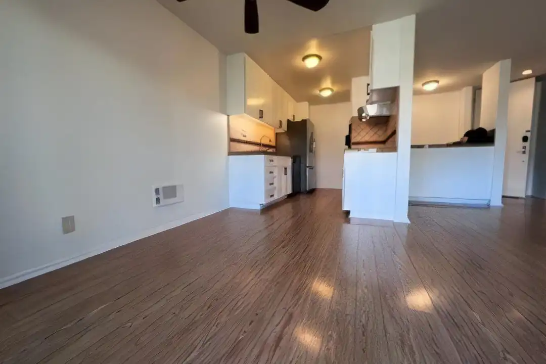 6000 Canterbury Dr unit 207 - View 6
