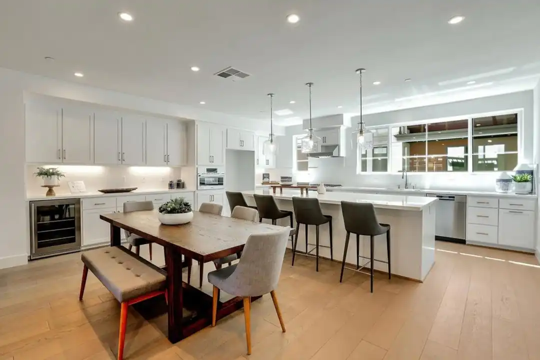 15017 Briggs Ct - View 3