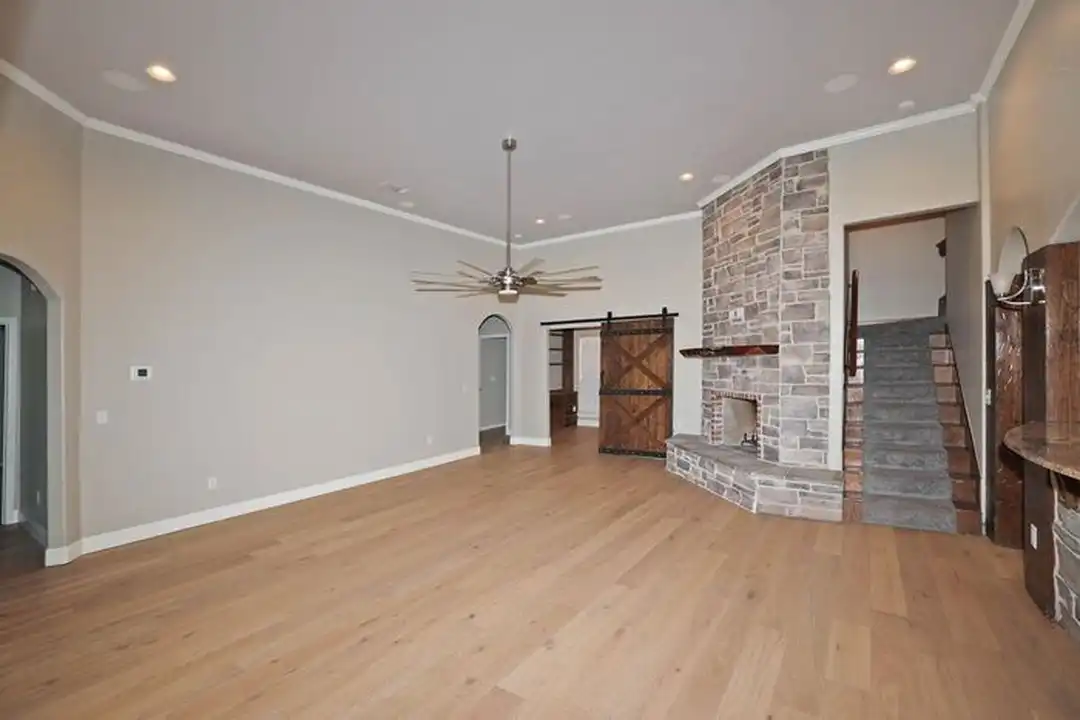 7501 Continental Parkway - View 4