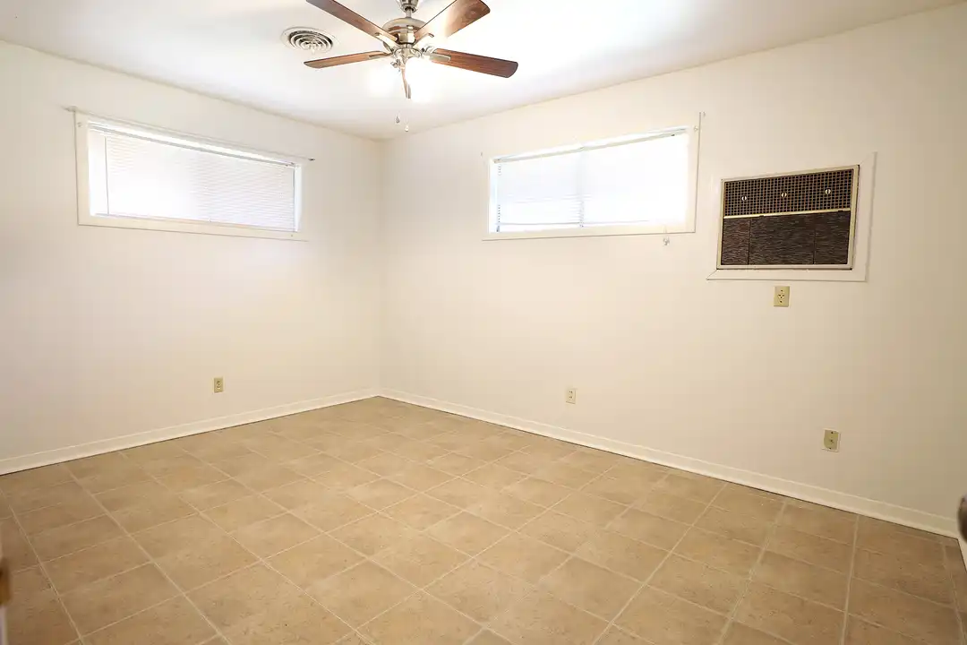 2109 Joel St - View 2