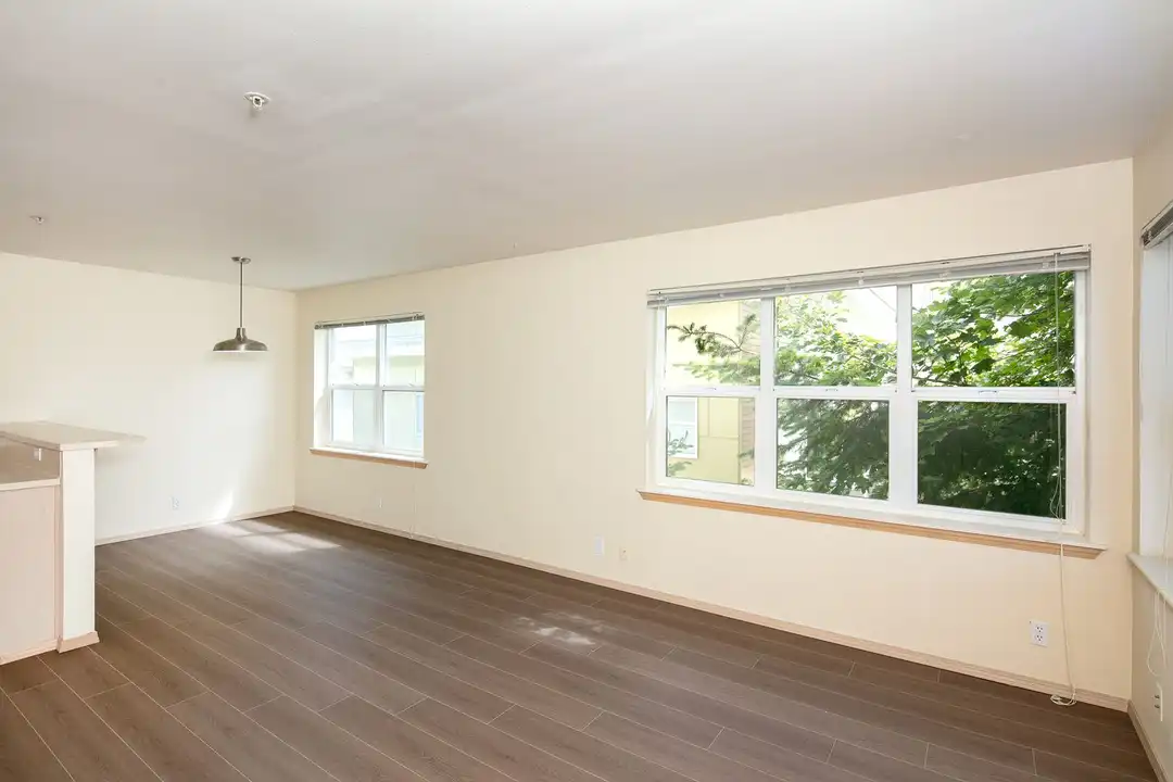 928 N 97th St unit 303 – pohled 5