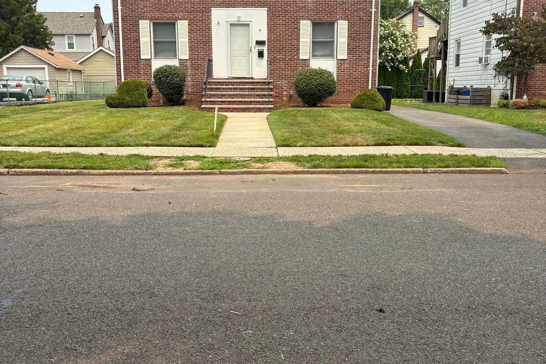 4 Preston Ave unit 2 – photo 1 of 7