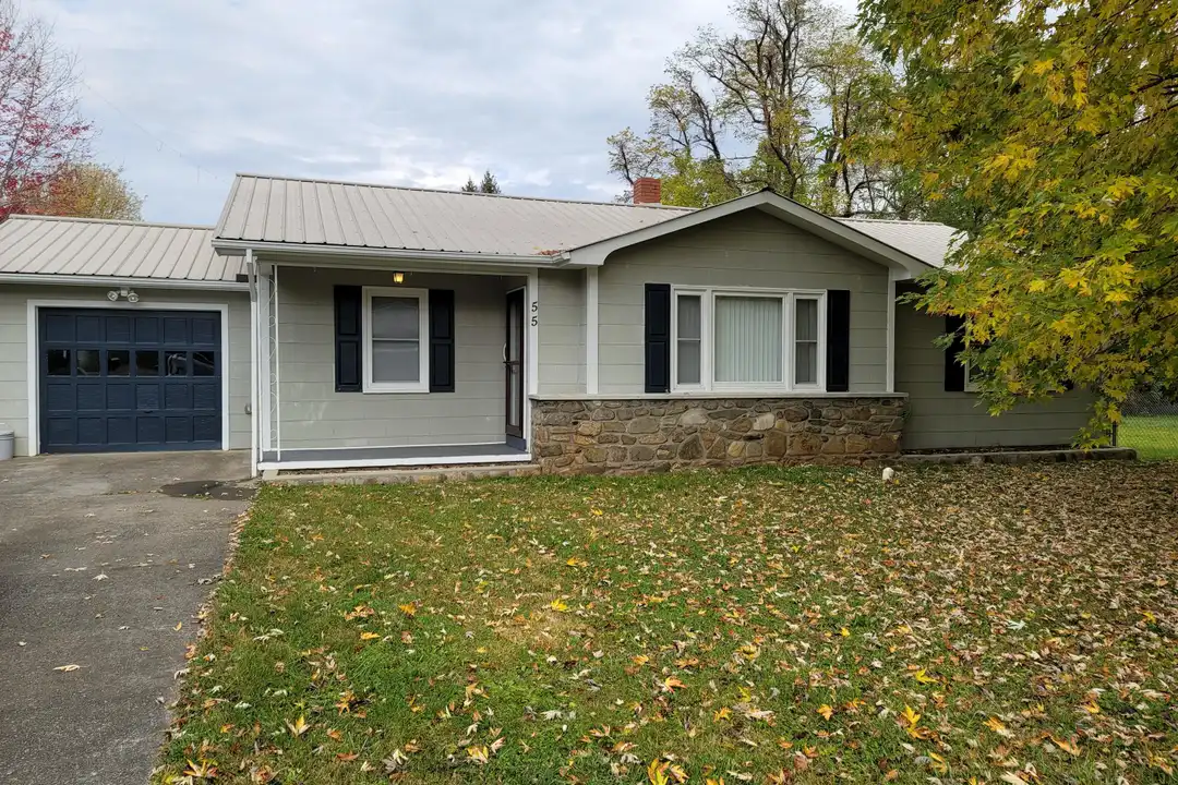 55 Francis St – photo 1 of 21