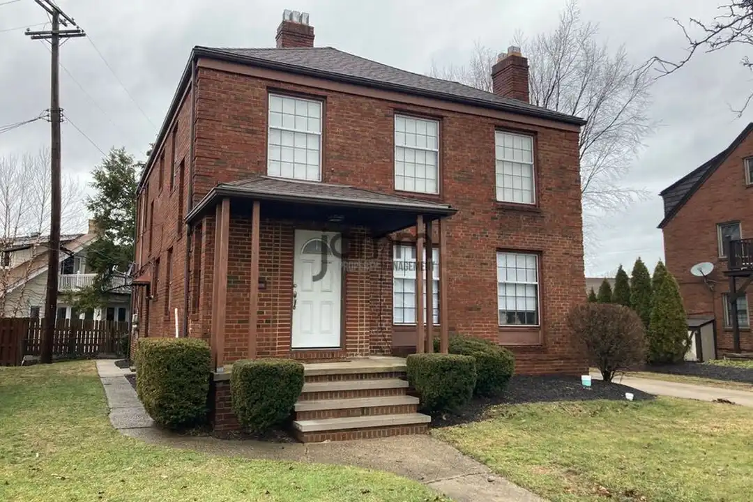 17724 Hilliard Rd – photo 1