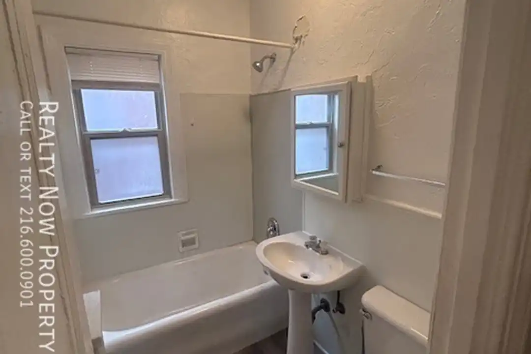 2972 S Moreland Blvd unit 20 – pohled 4