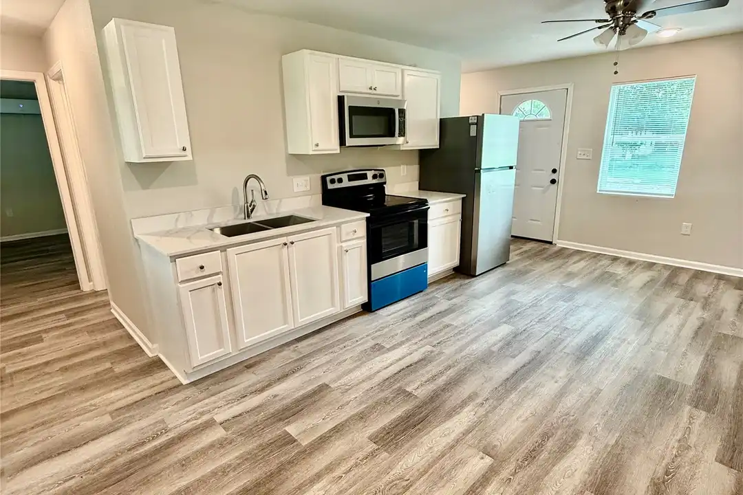 324 W Main St - View 6
