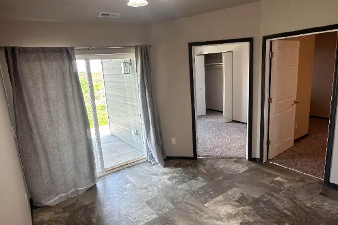 301 E Ivy Rd unit 1 - View 4