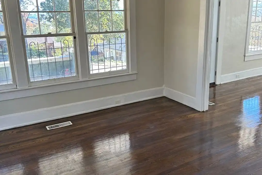 846 7th St W – photo 1
