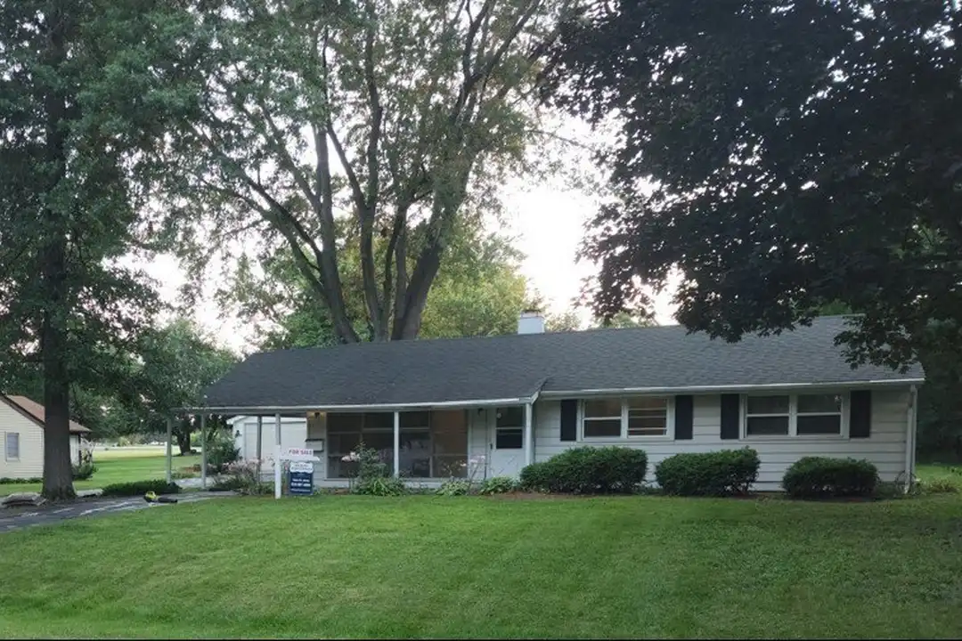 17950 Michael Ave – photo 1 of 7