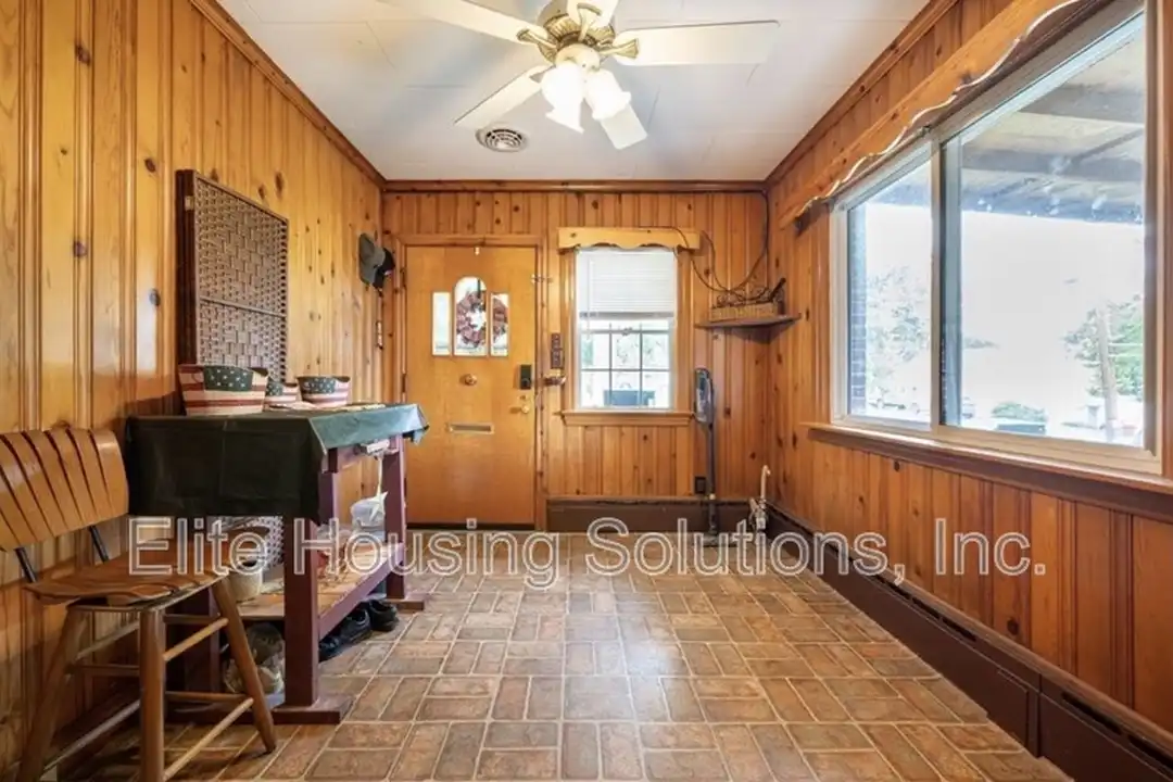 House in Wytheville - View 4