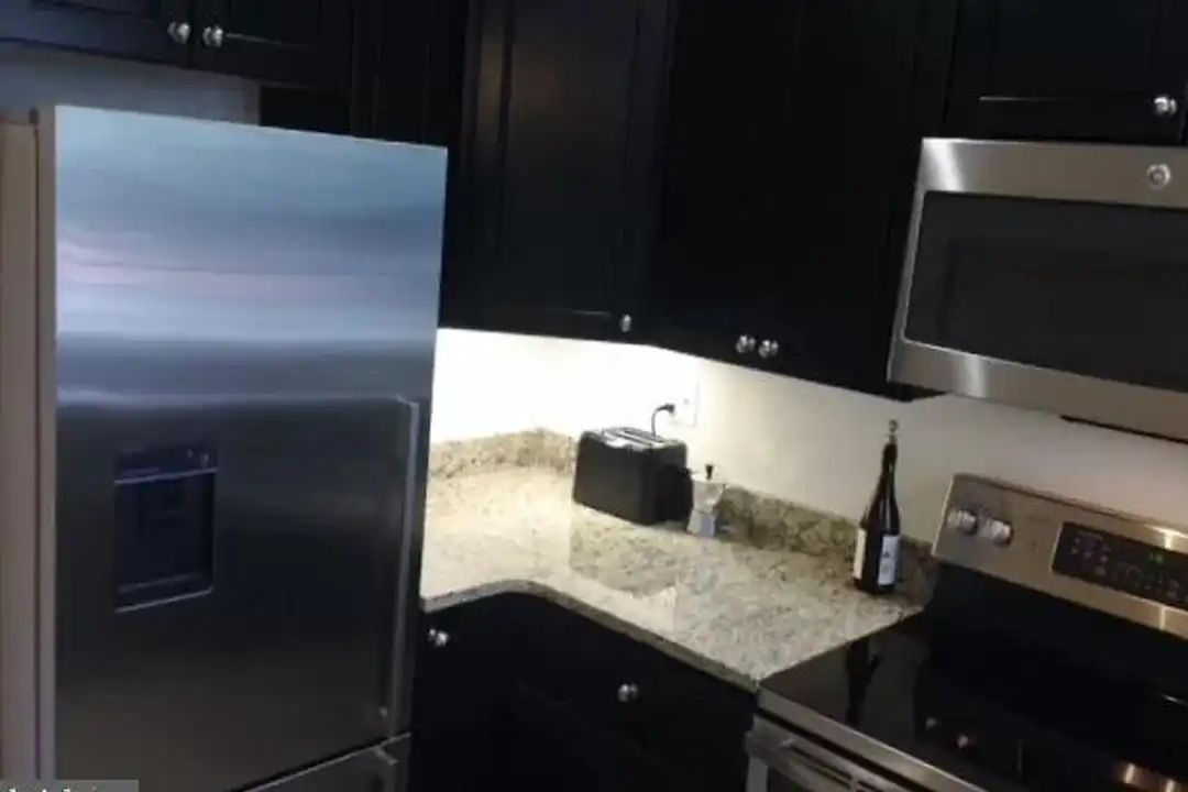 Apartment in Washington - More