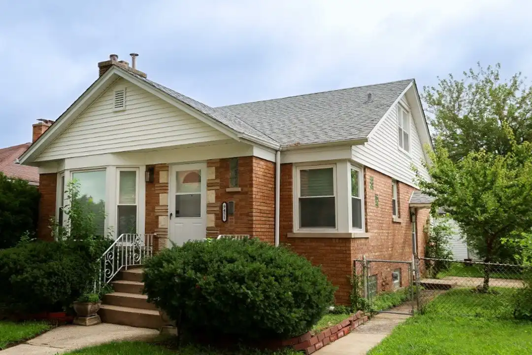9451 Lawndale Ave – photo 1 of 12