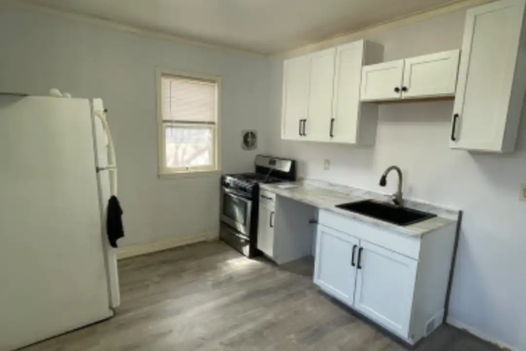 Apartment in Minneapolis - View 3