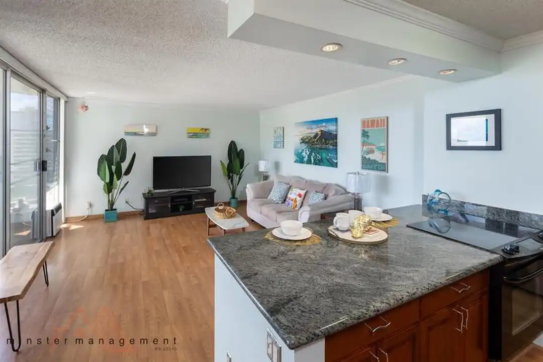 2600 Pualani Way unit 1404 - View 3