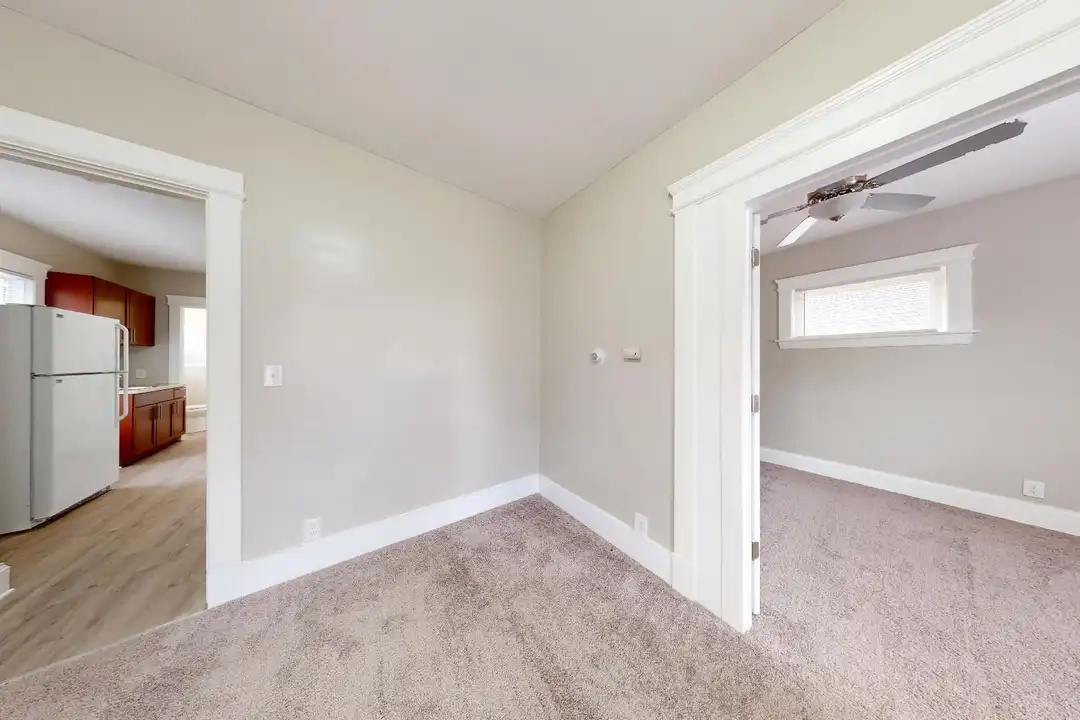 4420 Bush Ave unit Unit 2 (Up Front) – photo 1