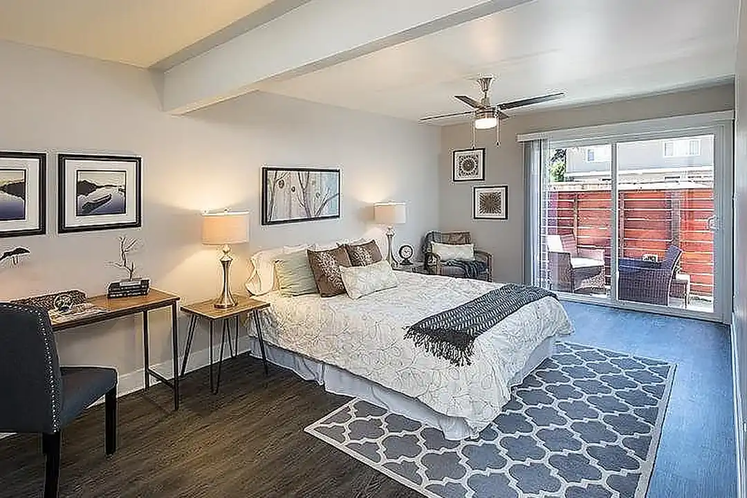 Solstice Apartments – photo 1