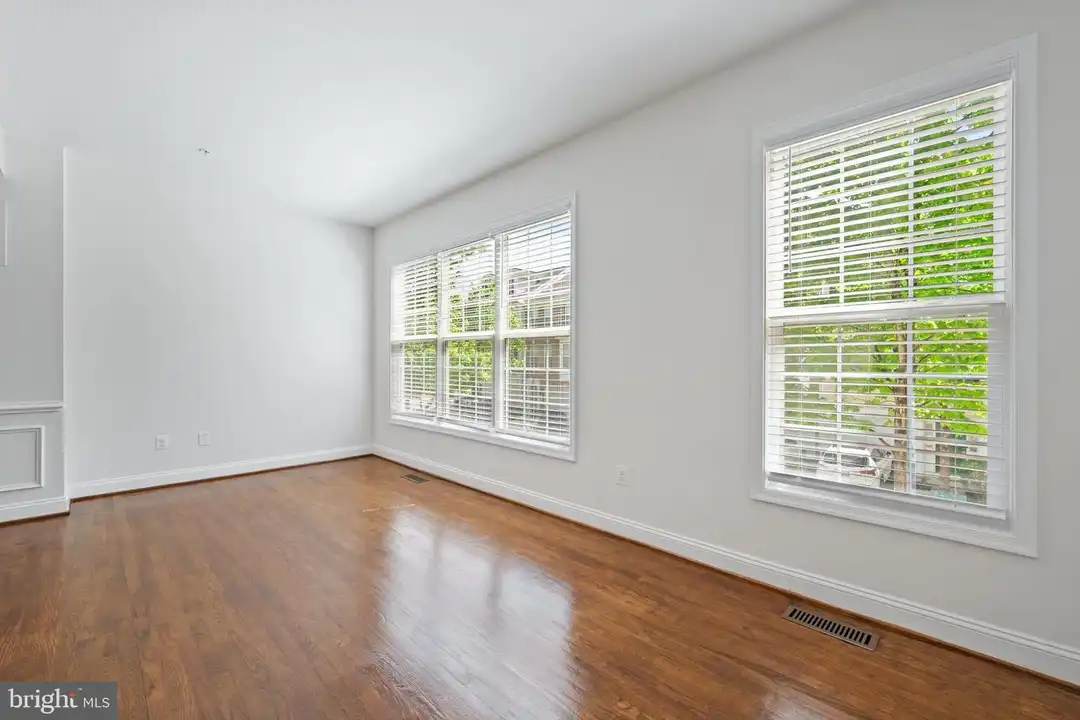 8342 Broderick Cir - View 6