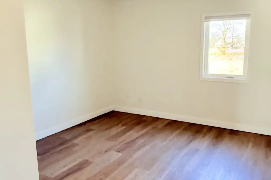 420 Minneopa Ave unit 201 - More