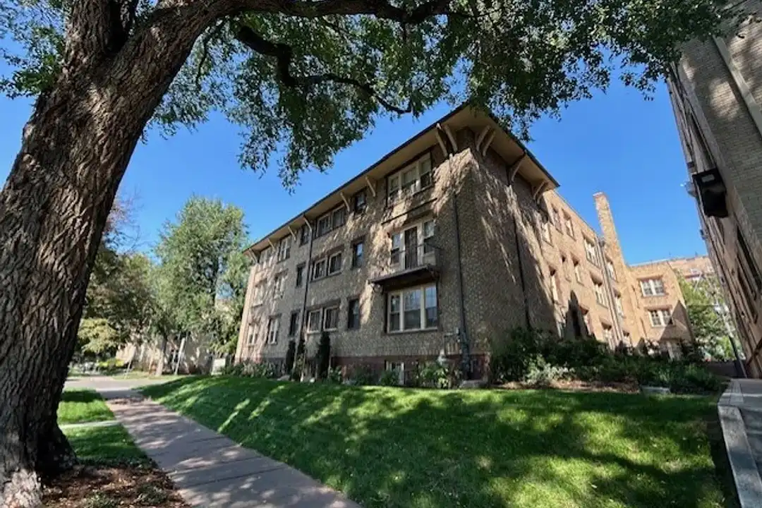 Arlington Apartments – pohled 6