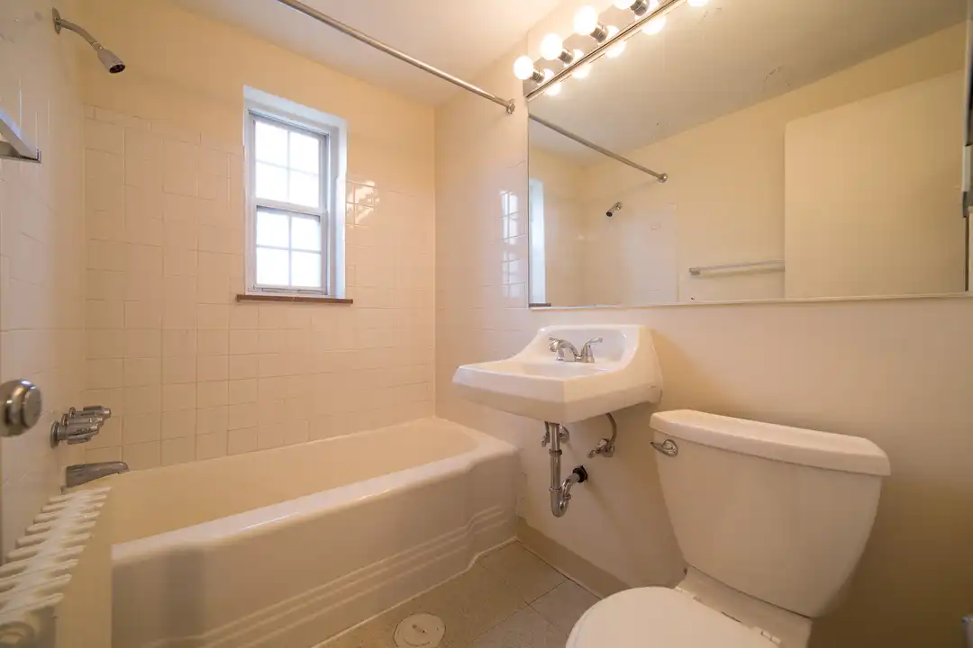 820 Ohio River Blvd unit A02
