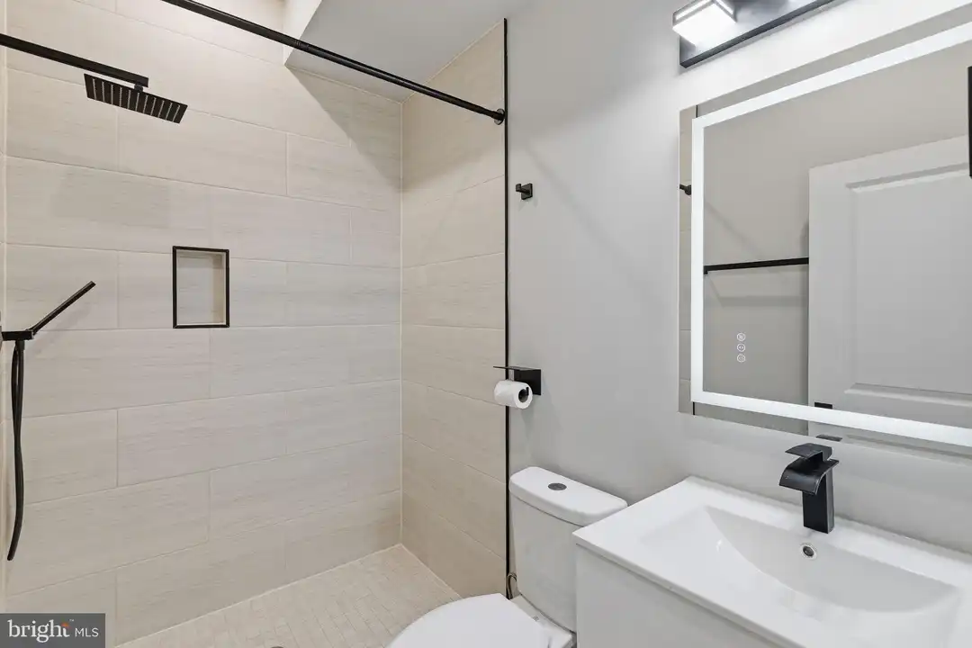 856 N 19th St #3 – pohled 6