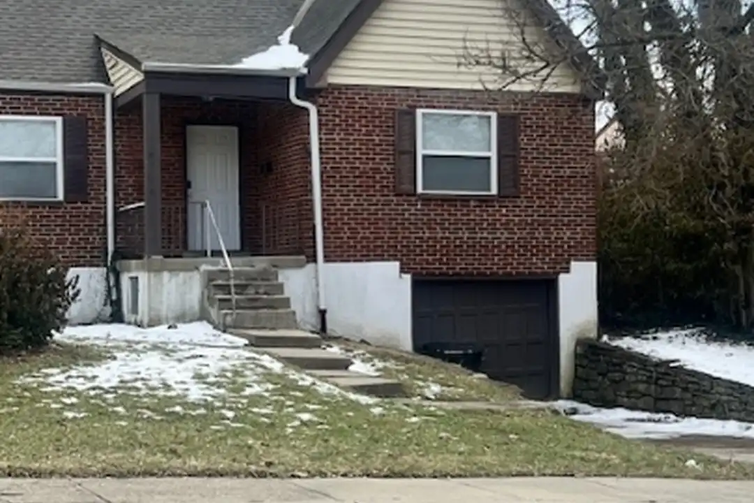 6114 Argus Rd - More