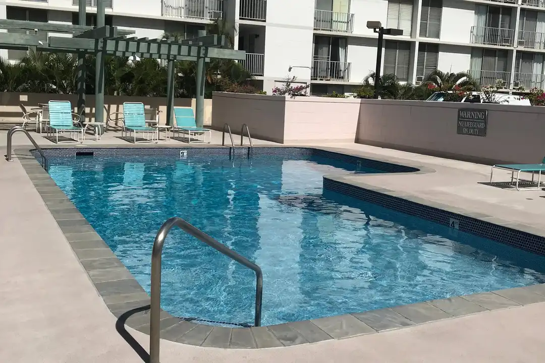 2845 Waialae Ave - View 3