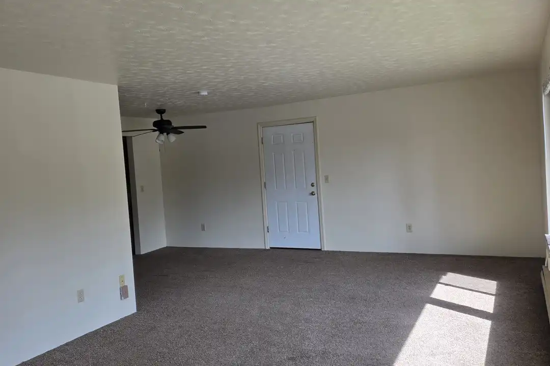 2126 W Pacific Ave unit 301 - More