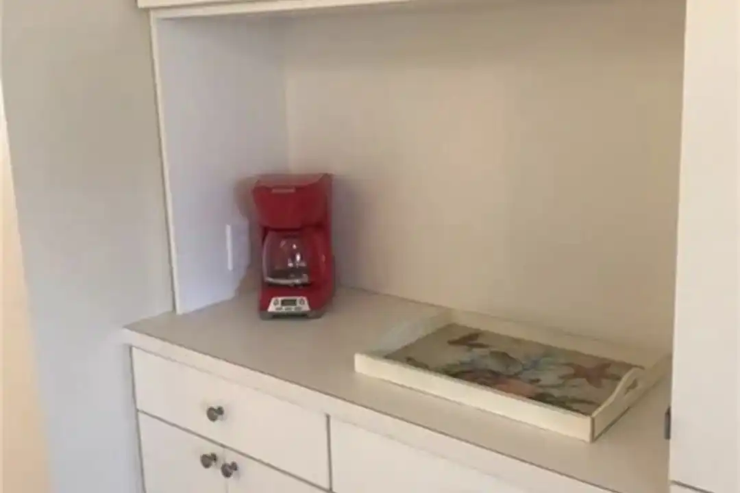 235 Seaview Ct unit G8 - View 4