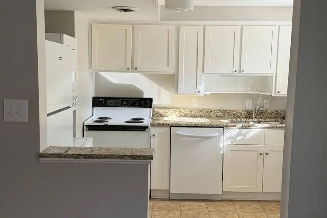Apartment in Raleigh - View 4