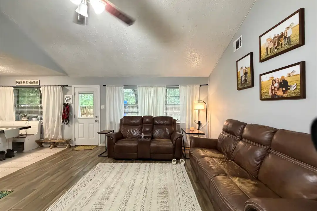 11423 Graywood Dr - More