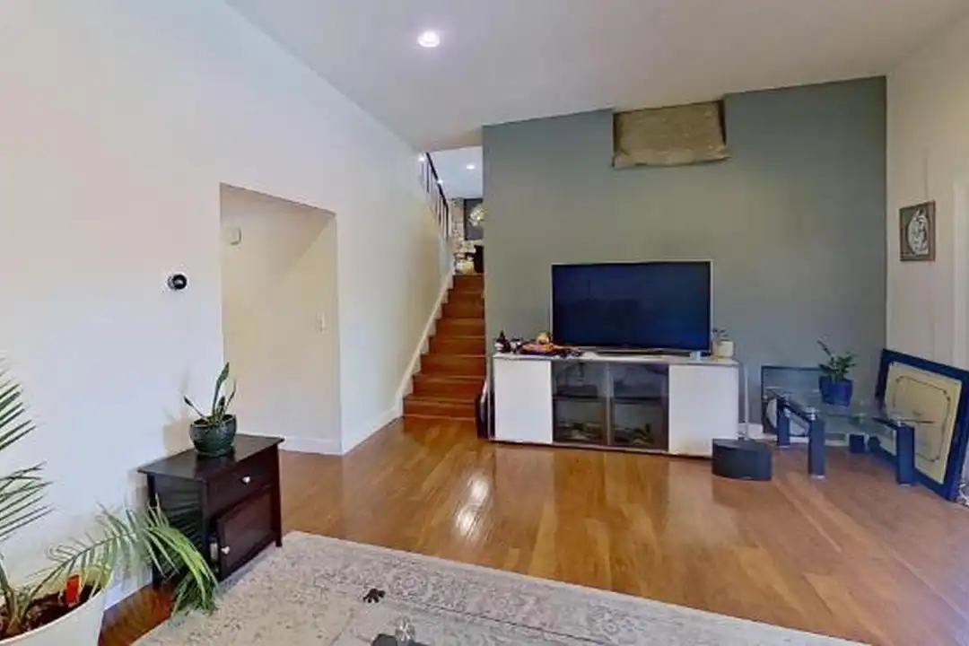 3030 Park Estates Way - More