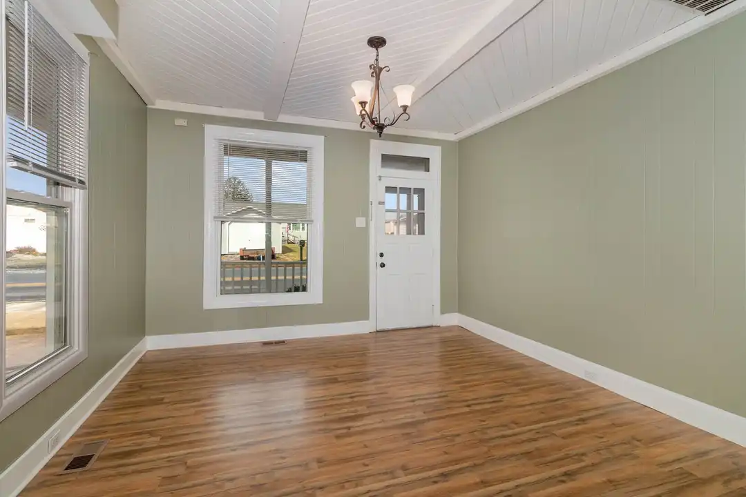 668 Main St - View 5