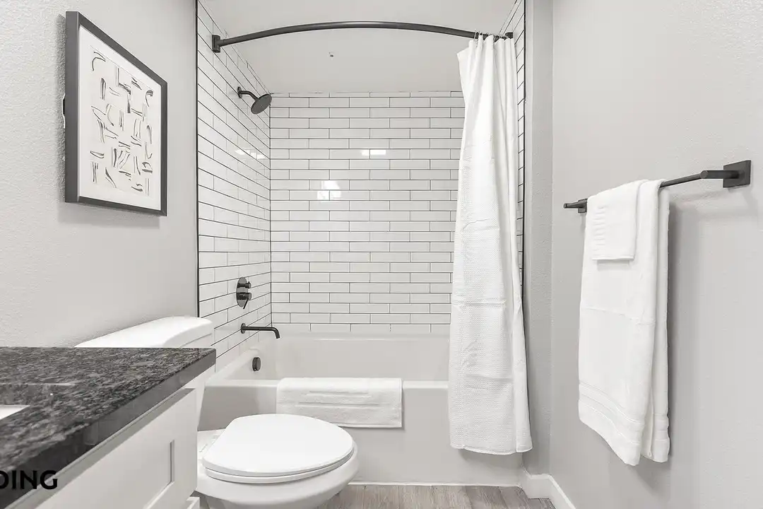 901 Colorado Blvd unit 537 – pohled 4