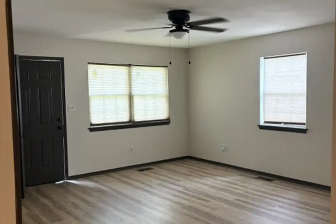 155 Lake Vista Cove – photo 1