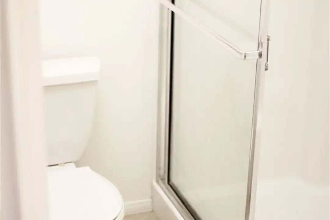 1025 4th Ave unit 12 - More