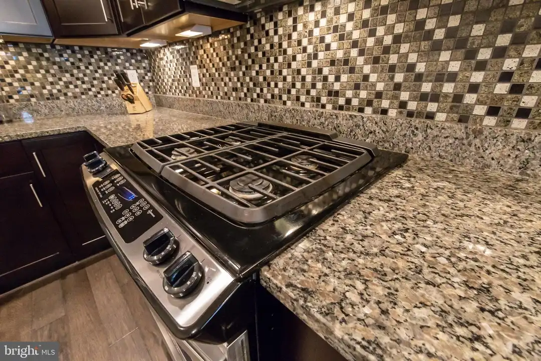 2203 Richmond Hwy #101 - View 3