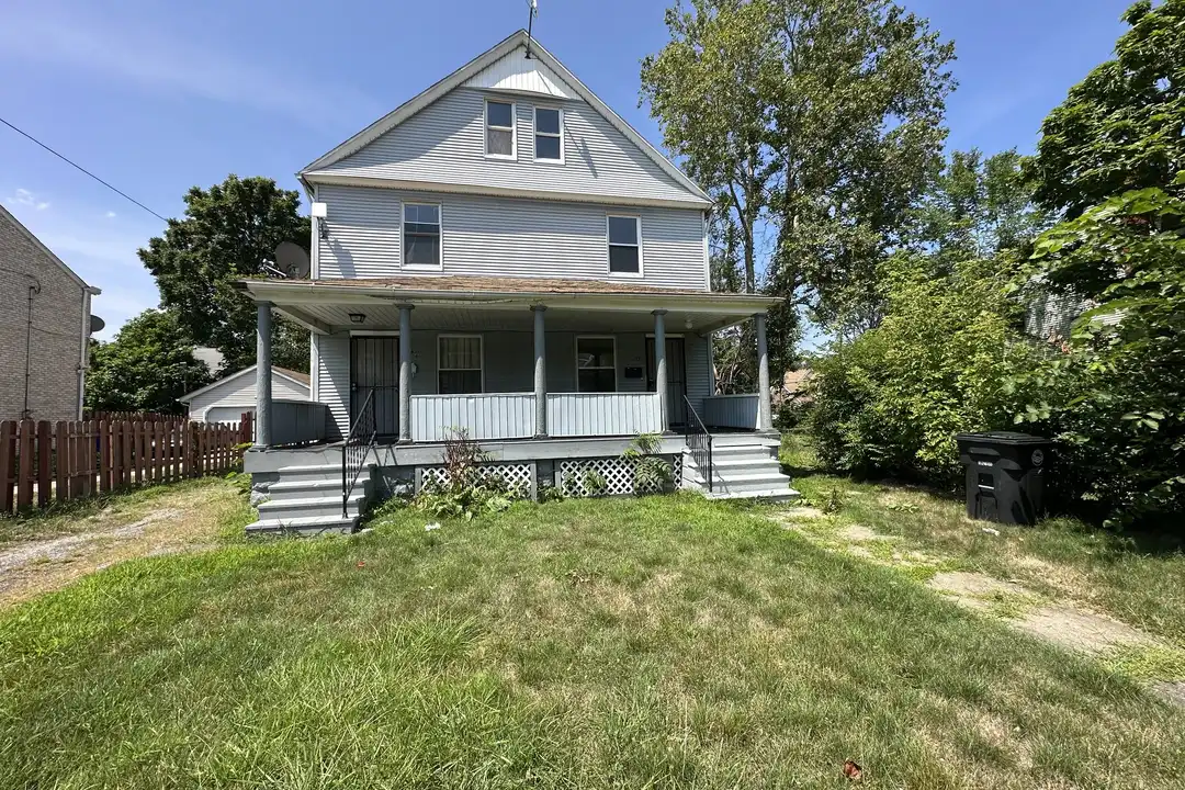 884 E 150th St unit 884 E 150th – photo 1