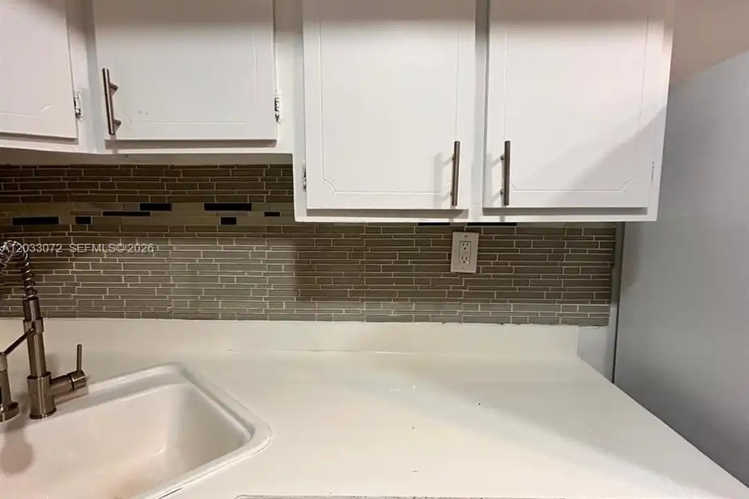 5540 SW 38th Ct unit 0 - View 3