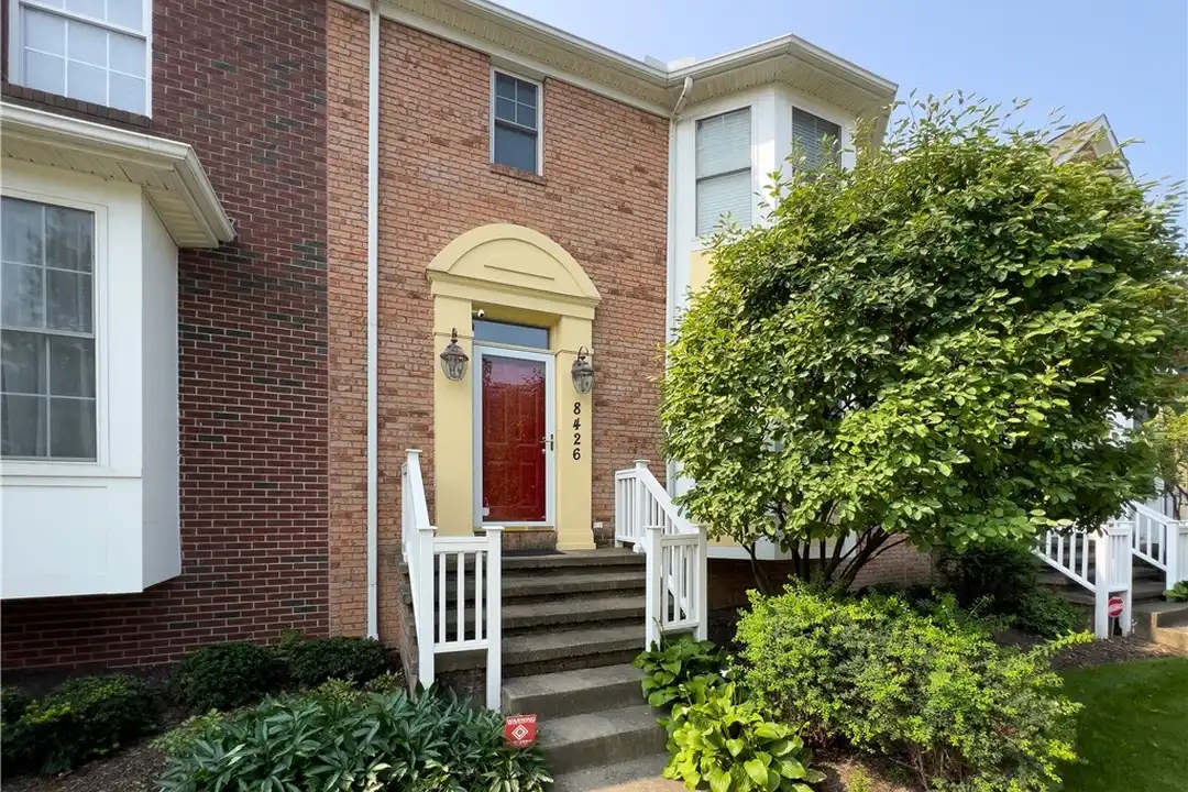 8426 Chester Pkwy – photo 1