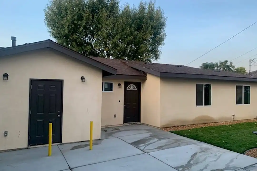 25462 Cole St unit 2 – photo 1