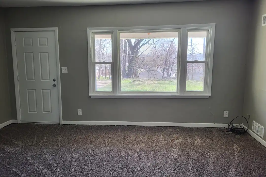 2608 Grant St – photo 1 of 10