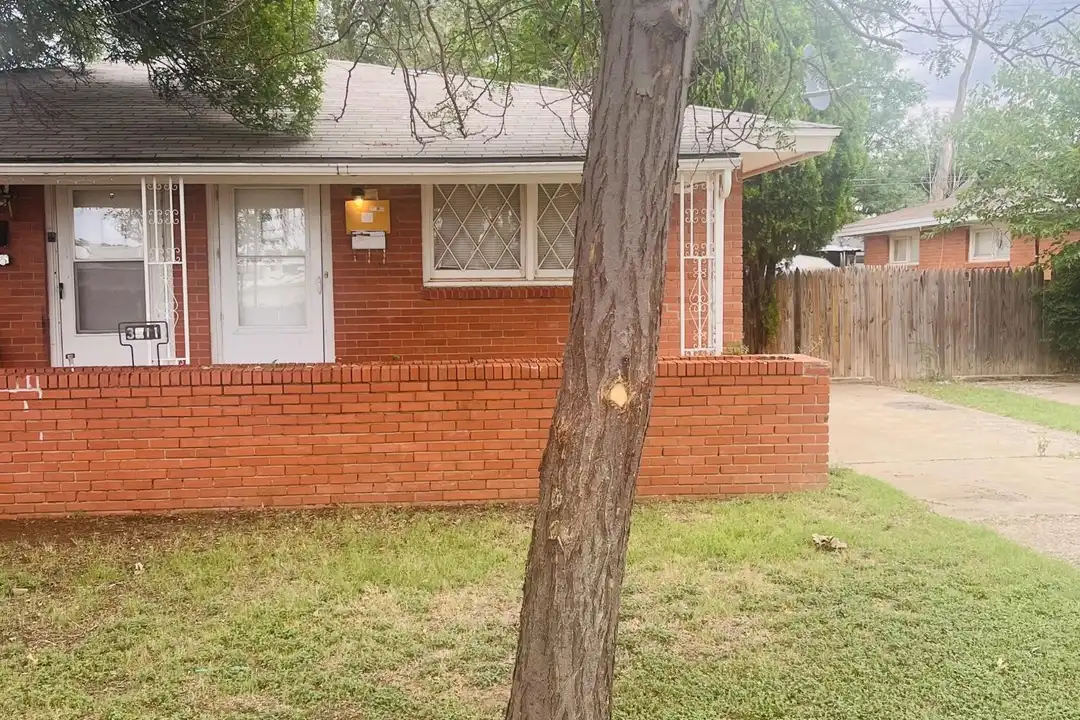 3511 35th St #B – photo 1