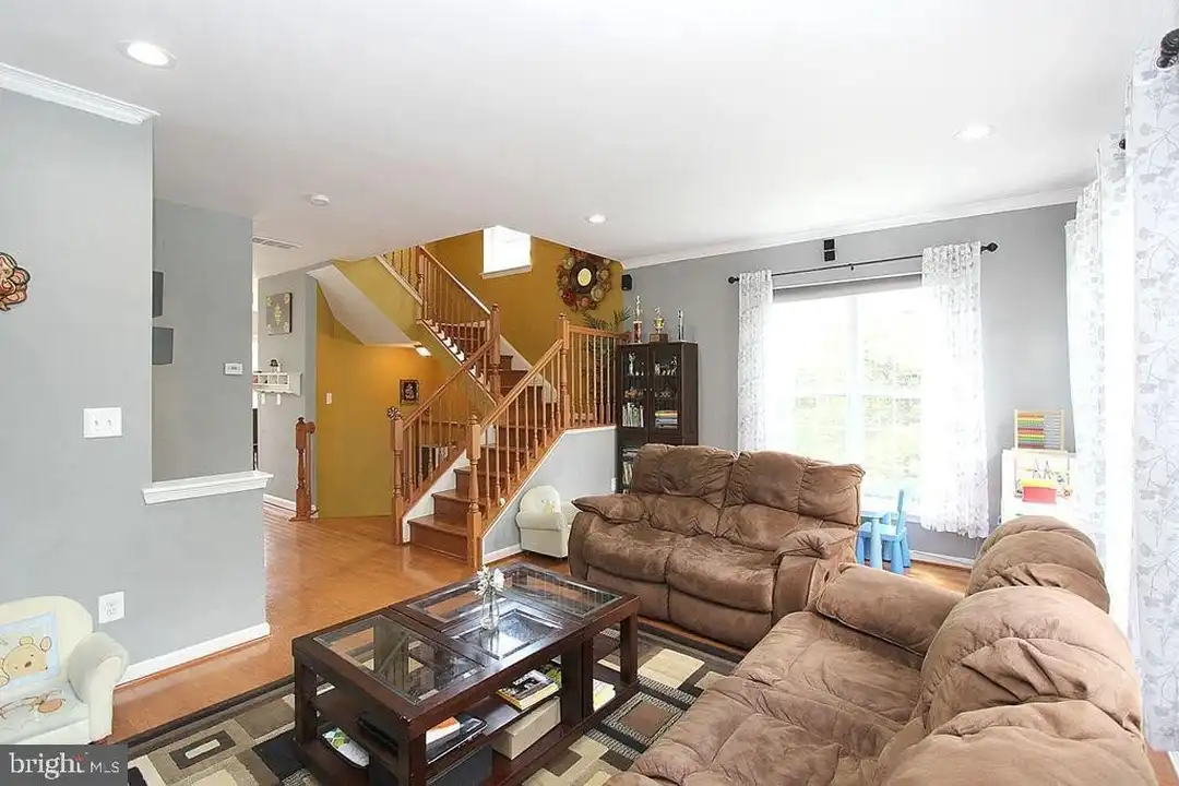 44269 Cornish Ln - View 3
