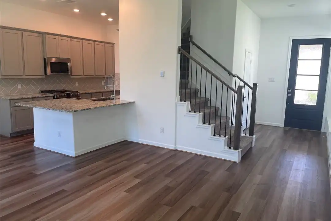 621 Aspen Falls Ct - View 2