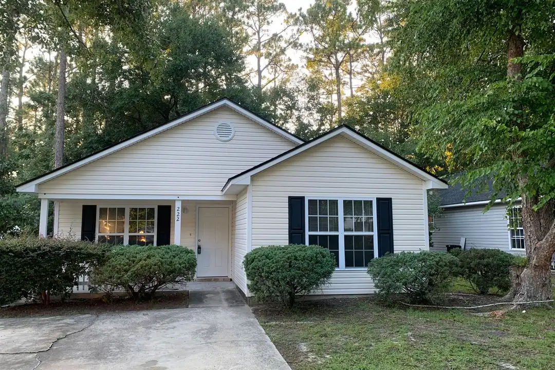 222 Charter Dr – photo 1