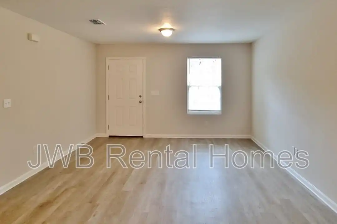 5652 Verbena Rd – pohled 6