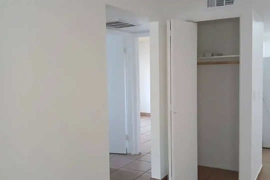 2308 E Broadway Rd unit 2308 A - View 5